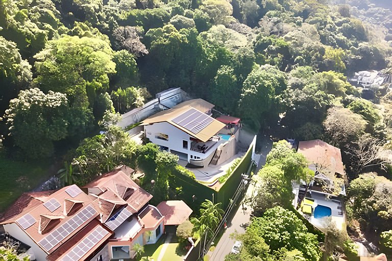 Laris Rio - Casa no São Conrado
