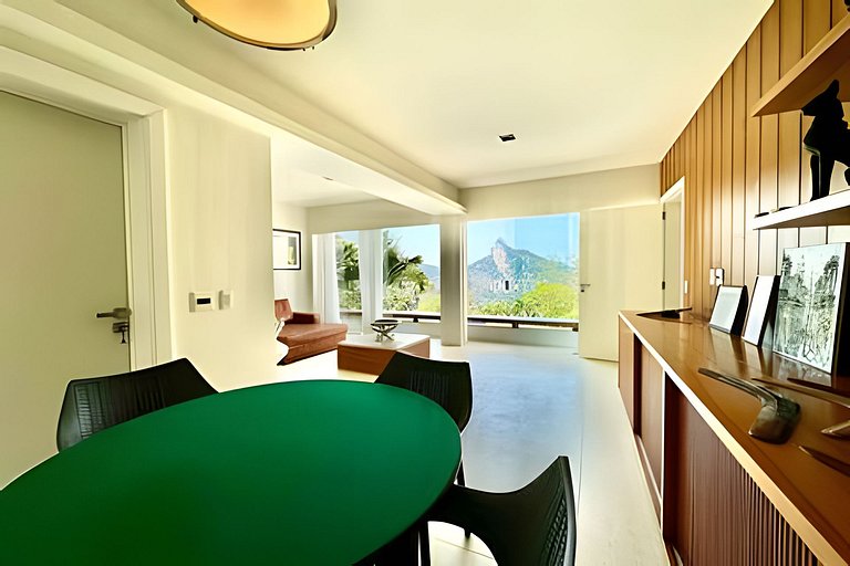 Laris Rio - Casa no São Conrado
