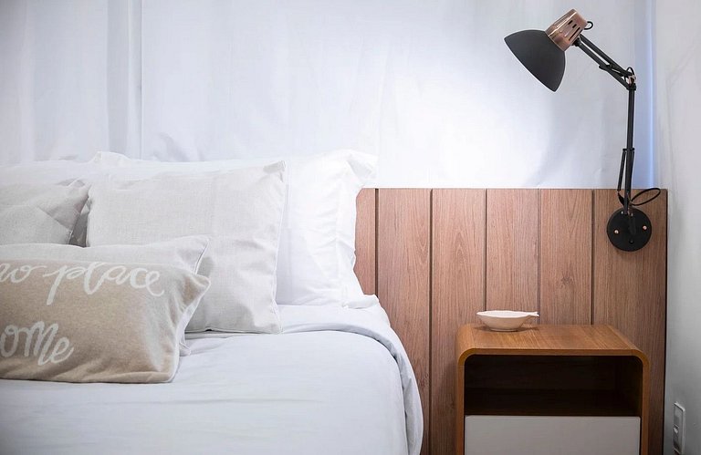 Laris Rio- Gávea: quarto/sala perto do Jockey Club