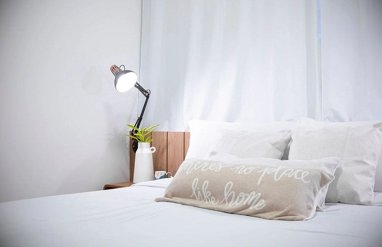 Laris Rio- Gávea: quarto/sala perto do Jockey Club