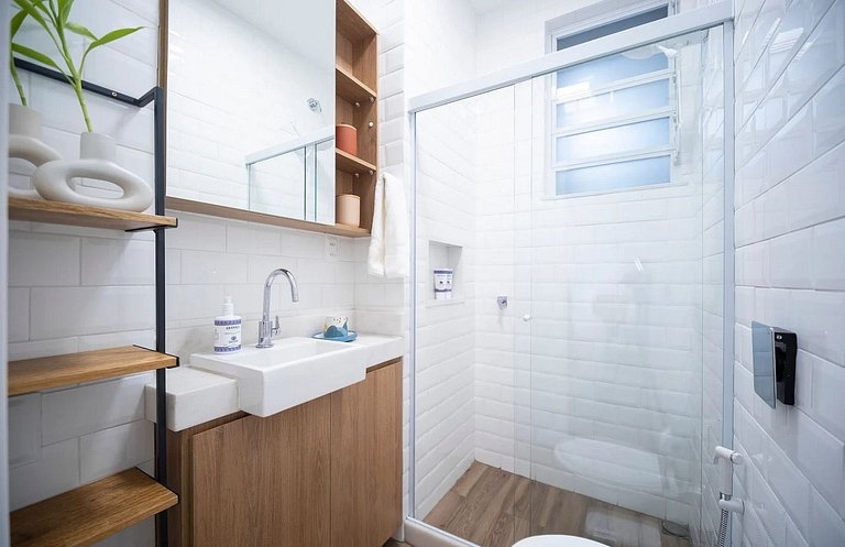 Laris Rio- Gávea: quarto/sala perto do Jockey Club