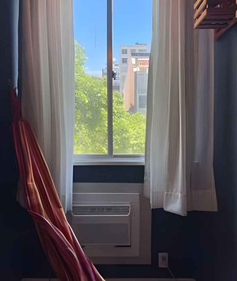 Laris Rio – Ipanema: Posto 9 na quadra da praia